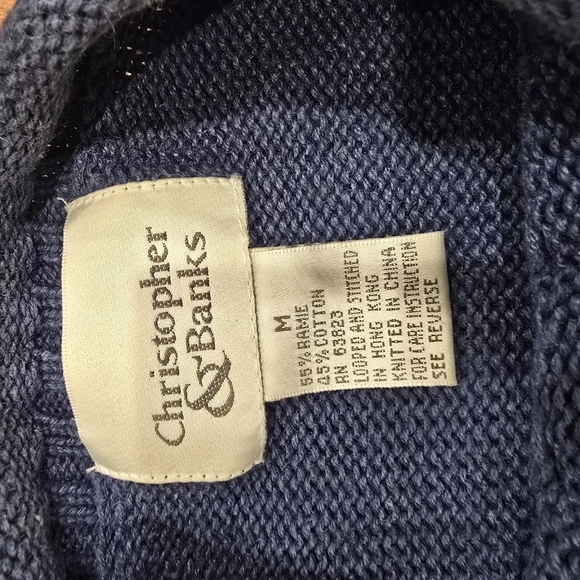 Star Pattern Blue Sweater - Picture 3 of 7